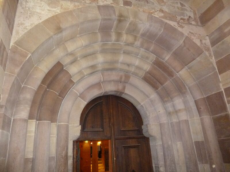 Fichier:2 Place de la Cathédrale Strasbourg 55457.jpg