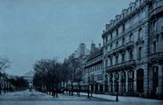Vue de la place Broglie, de l'Hôtel de ville, du 21 place Broglie, et du 1 Rue du Dôme en 1898