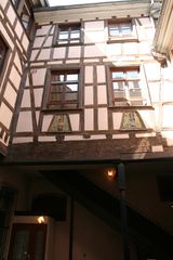 Façade du 16e siècle en cour intérieure