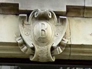 Cartouche avec le monogramme "B" du commanditaire