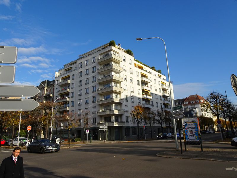 Fichier:50, allée de la Robertsau-13, boulevard Tauler, Strasbourg, vue d'angle en 2018.jpg