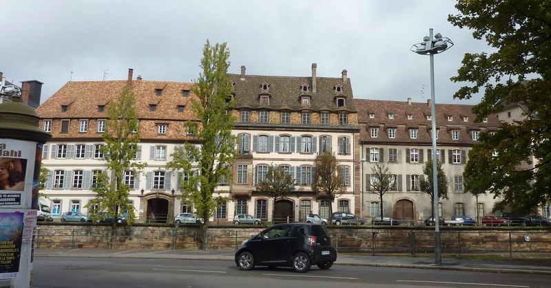 Fichier:Quai Saint Thomas Strasbourg 23796.jpg