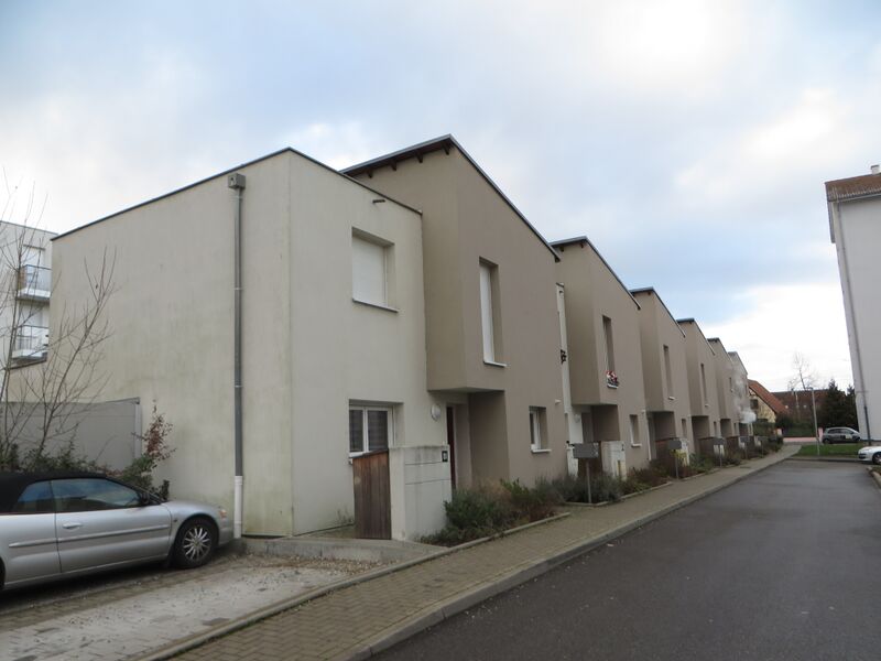 Fichier:41-59 rue de Westhoffen (Strasbourg) - Vue de biais des n°51 à 41 (2019).jpg