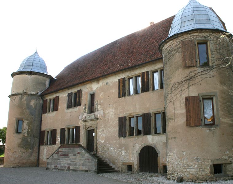 Fichier:Château de Diedendorf, vue latérale en 2007.jpg