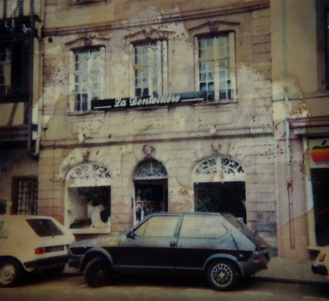 Fichier:DSC06877, 19 rue Saint-Nicolas, 1986.jpg