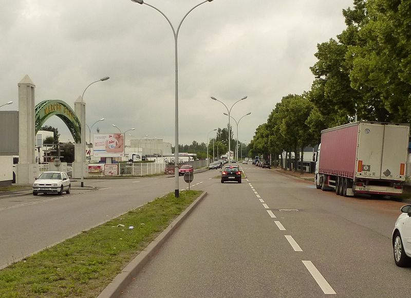 Fichier:Rue du Marché gare Strasbourg 29983.jpg
