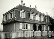 Exemple de maison jumelle de 4 pièces et cuisine familiale (vers 1935)