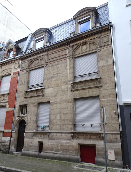 Fichier:9, rue de Bouxwiller, Strasbourg, façade en 2018.jpg