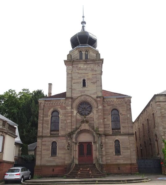 Fichier:Synagogue de Saverne, 2019, vue de face.jpg
