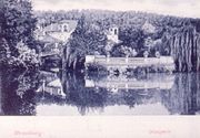 En 1900. A l'arrière se trouve le restaurant.