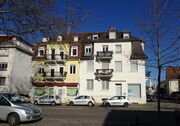 Vue des façades du 48 rue du Conseil des Quinze (à gauche) et du 1 rue Bernegger (à droite)