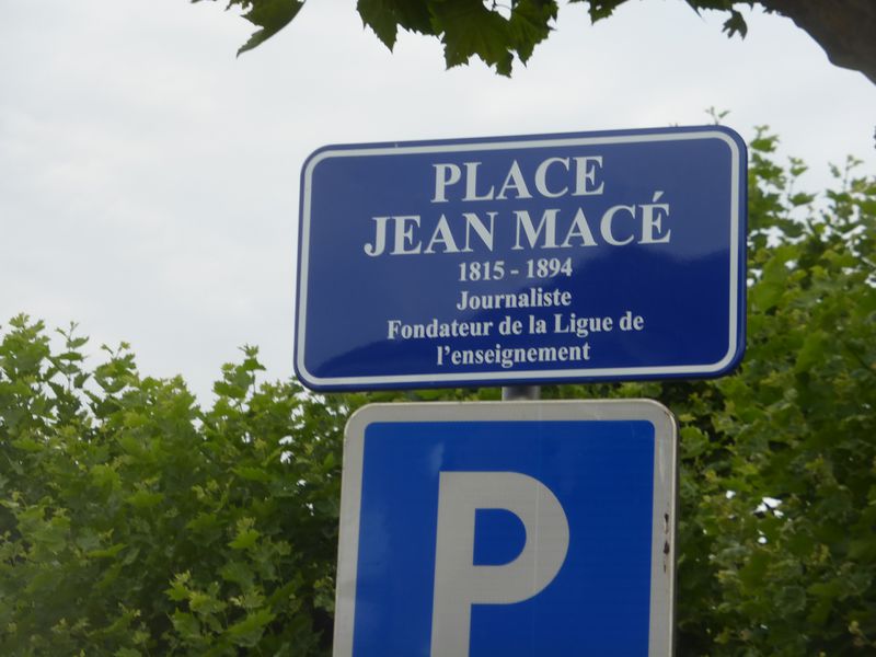 Fichier:Place Jean Macé Strasbourg 68338.jpg