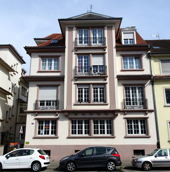 Fichier:17, rue de Rathsamhausen, Strasbourg, 2019, façade sur rue.jpg